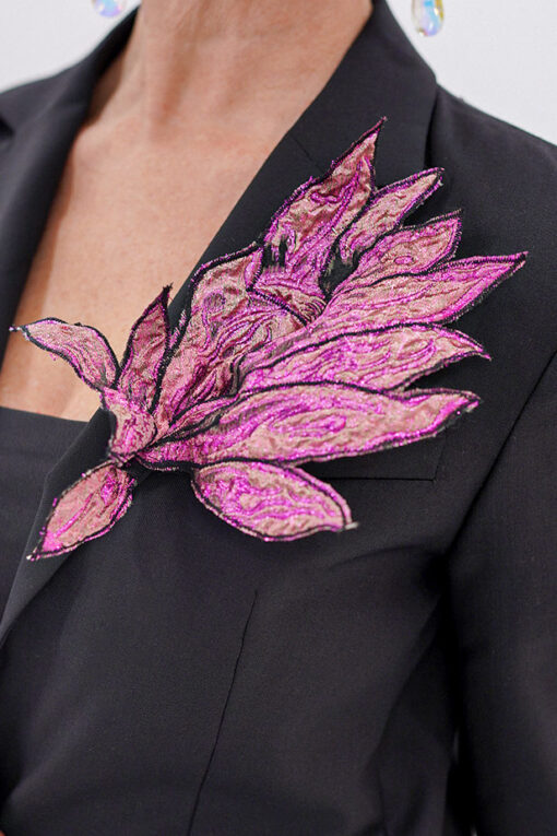 Kadın Pembe Nakışlı Siyah Blazer Ceket - Görsel 2